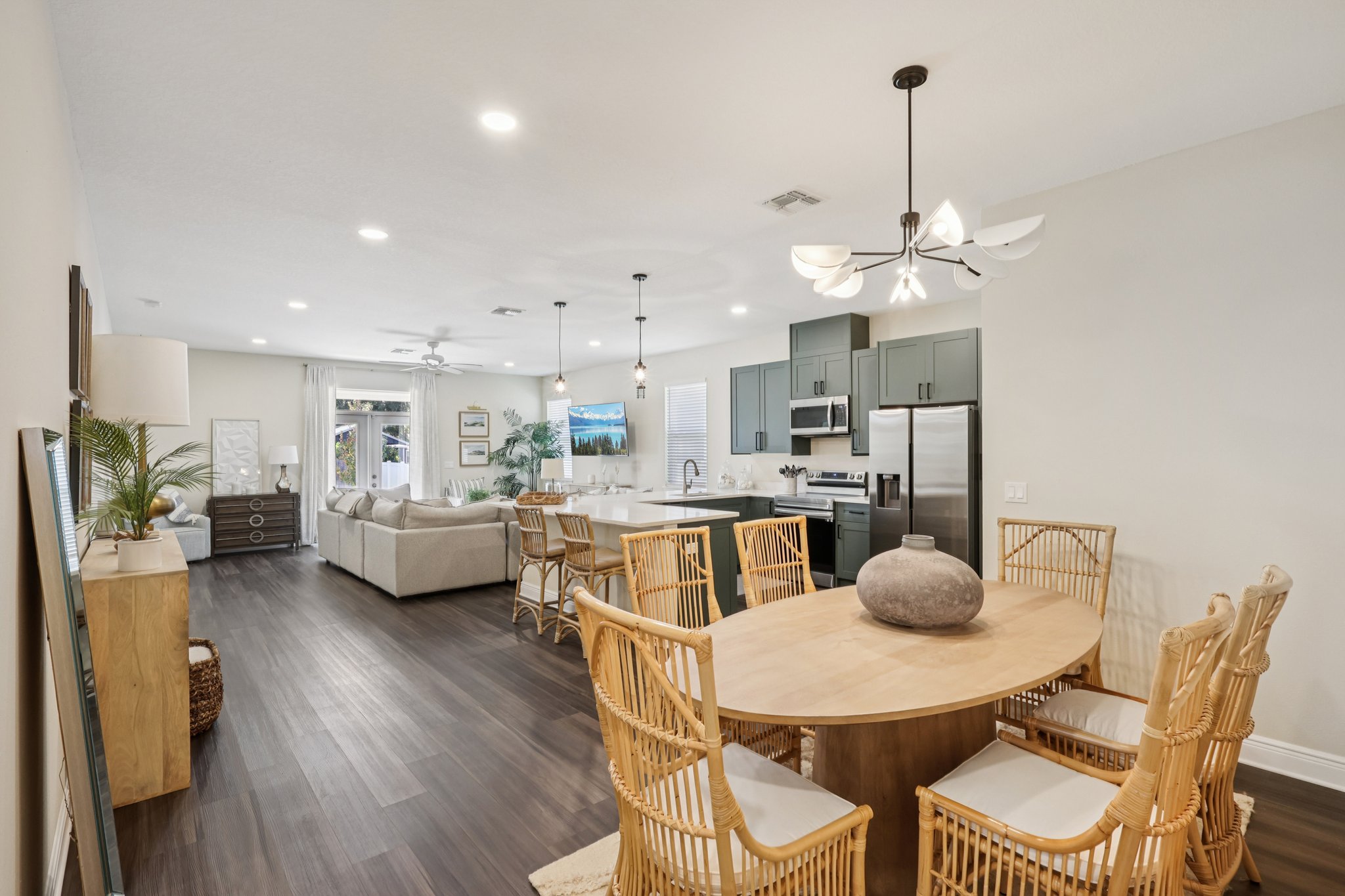 E Powhatan Ave-S2312-012.jpg