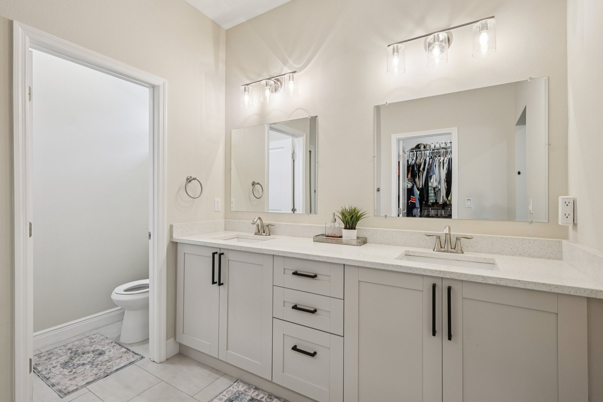 E Powhatan Ave-S2312-029.jpg