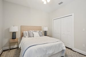 E Powhatan Ave-S2312-023.jpg