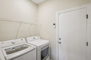 E Powhatan Ave-S2312-024.jpg