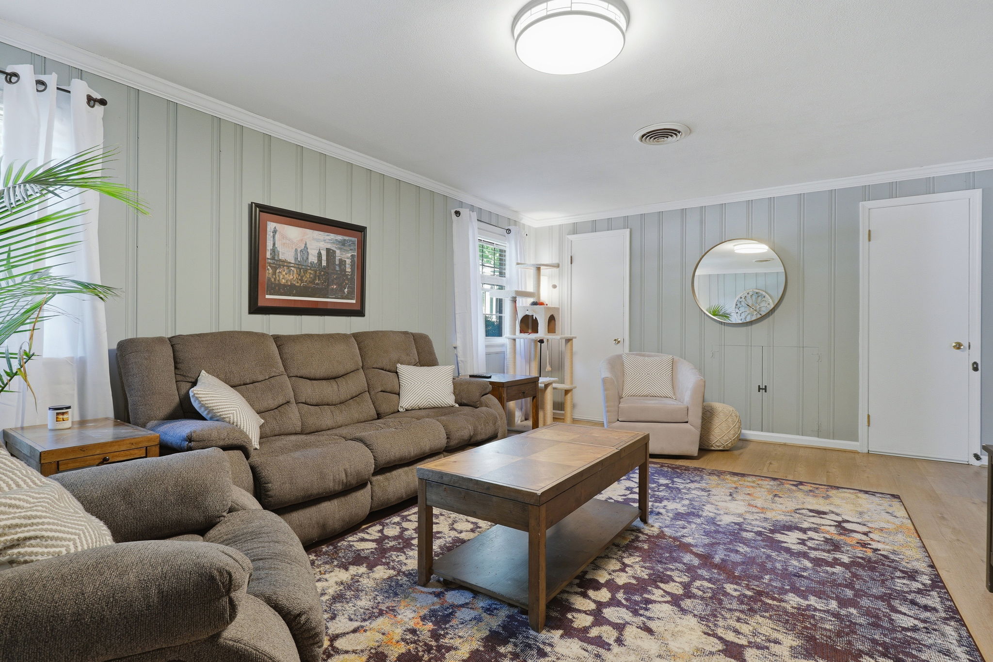 17-Family Room