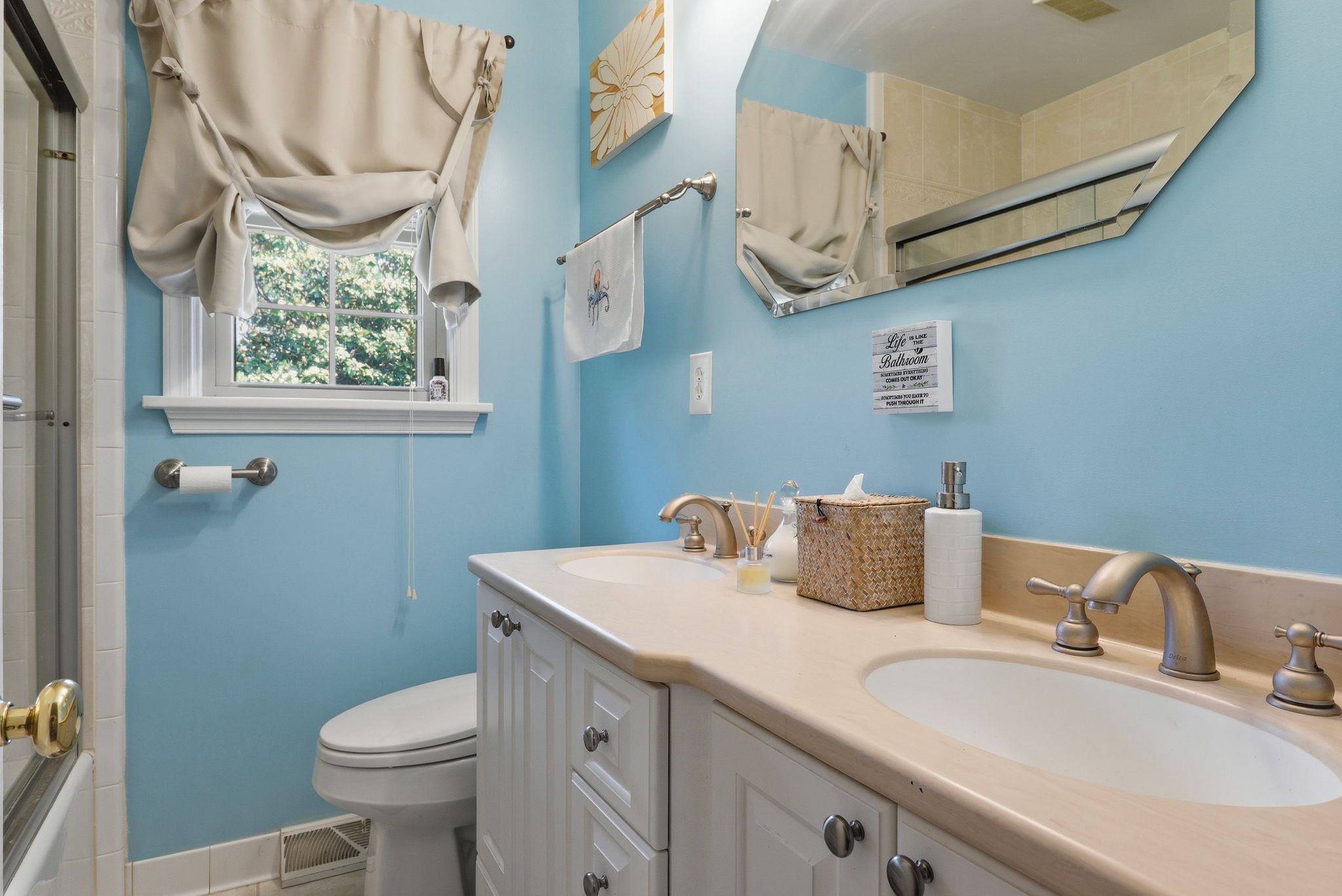 25-Hall Bath
