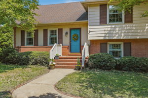 04-Exterior Front