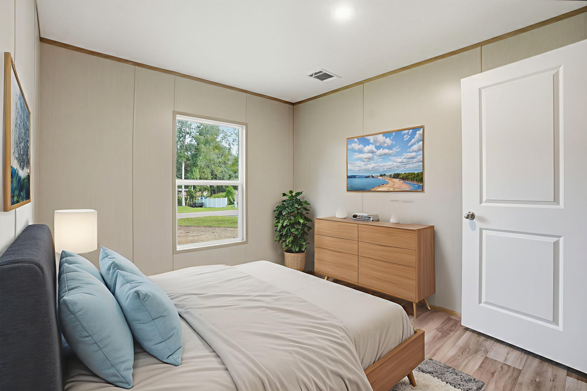 PTS_024 virtually staged.jpeg