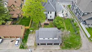 Photo 44