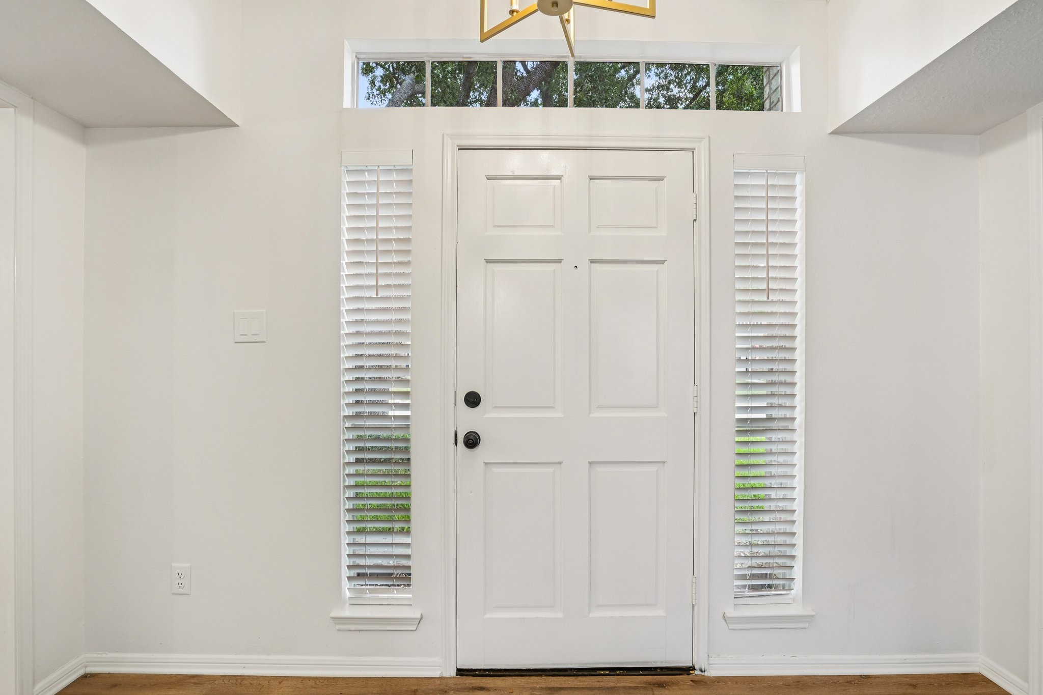 N Mission Cir-S3103-012.jpg