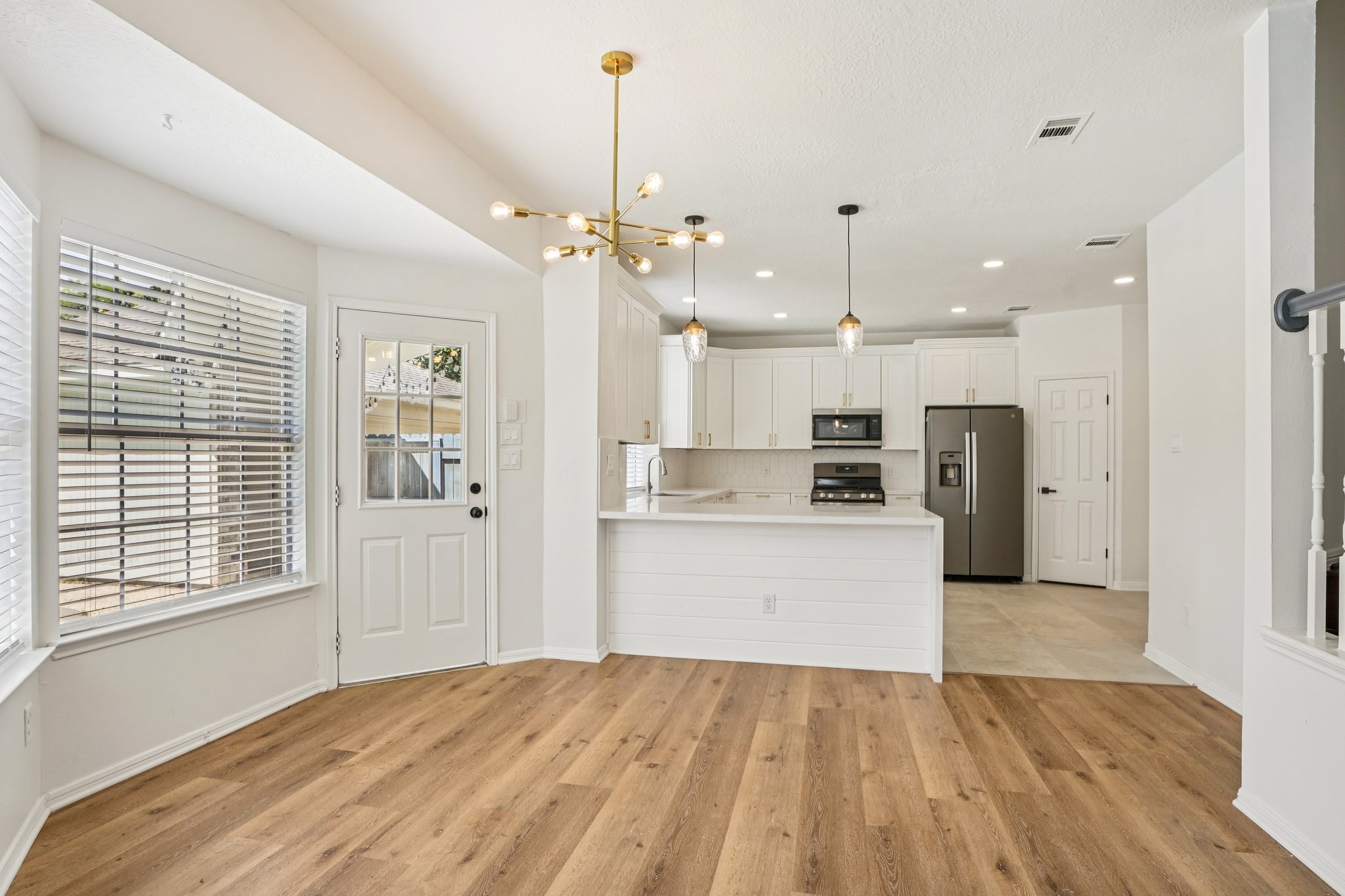 N Mission Cir-S3103-019.jpg