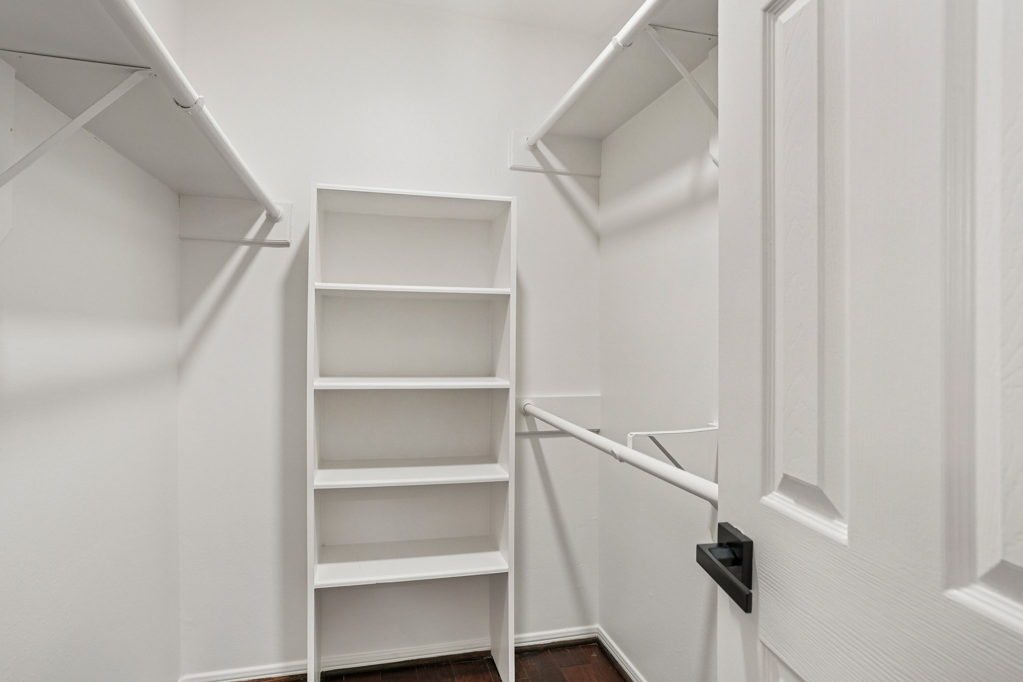 N Mission Cir-S3103-034.jpg