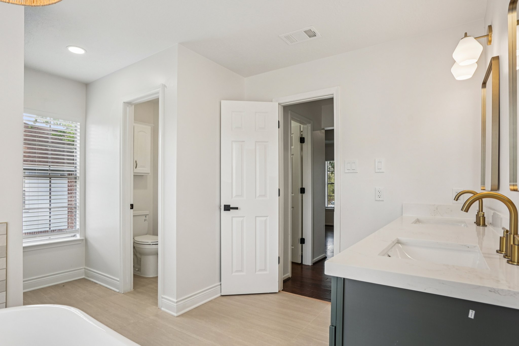 N Mission Cir-S3103-040.jpg