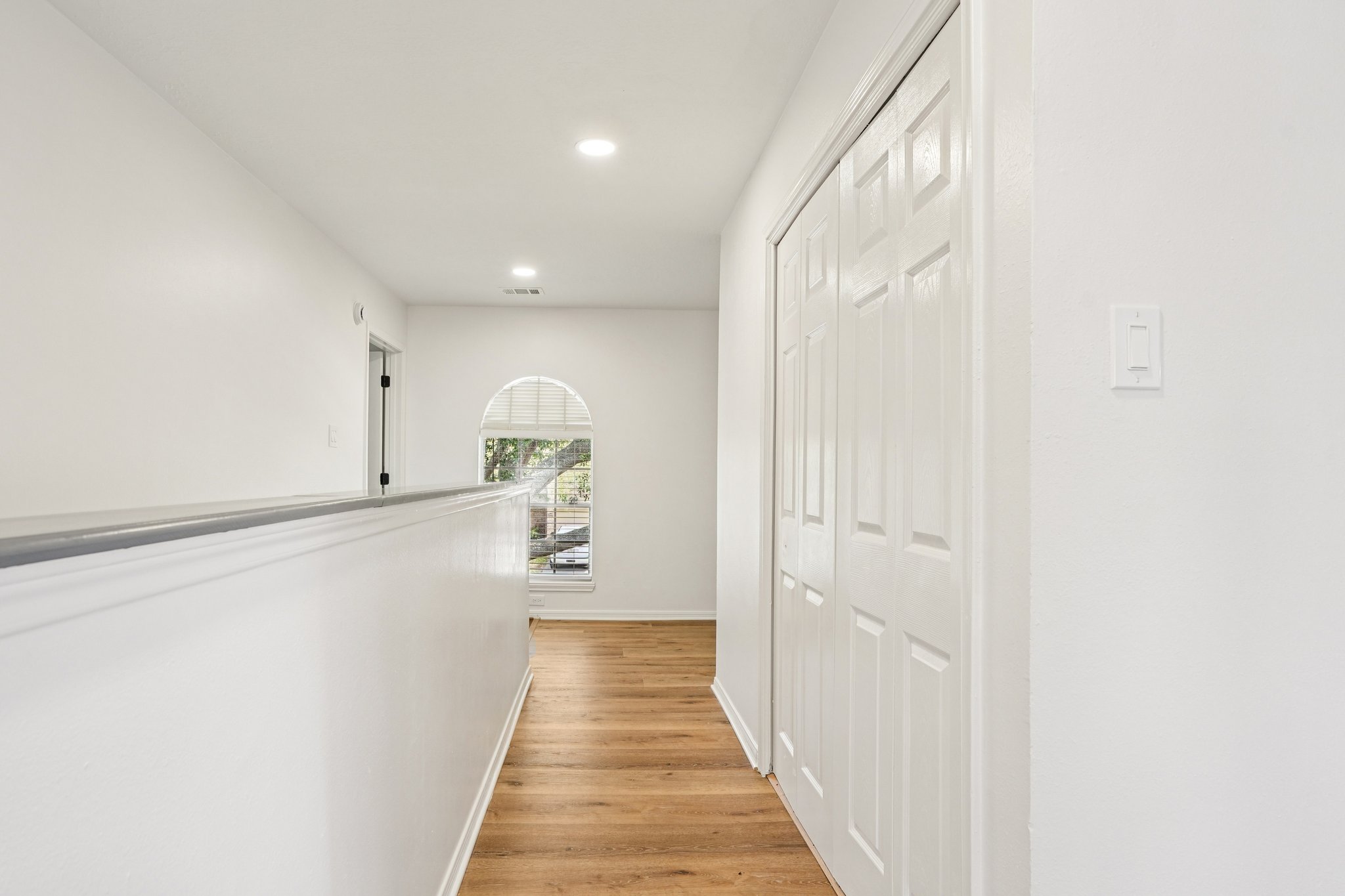 N Mission Cir-S3103-047.jpg