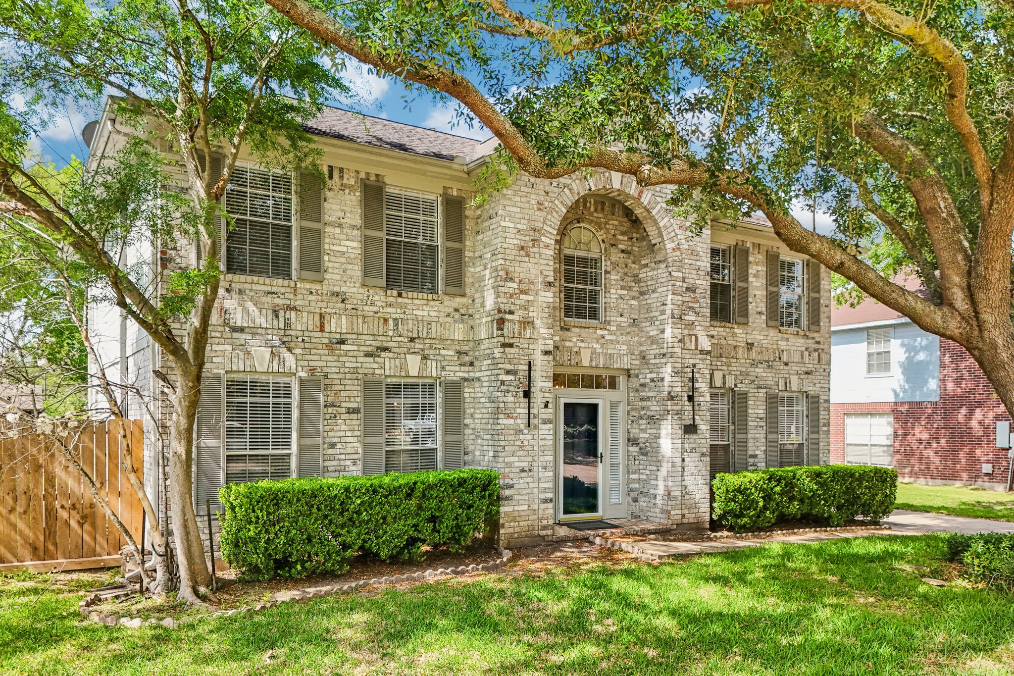 N Mission Cir-S3103-065.jpg