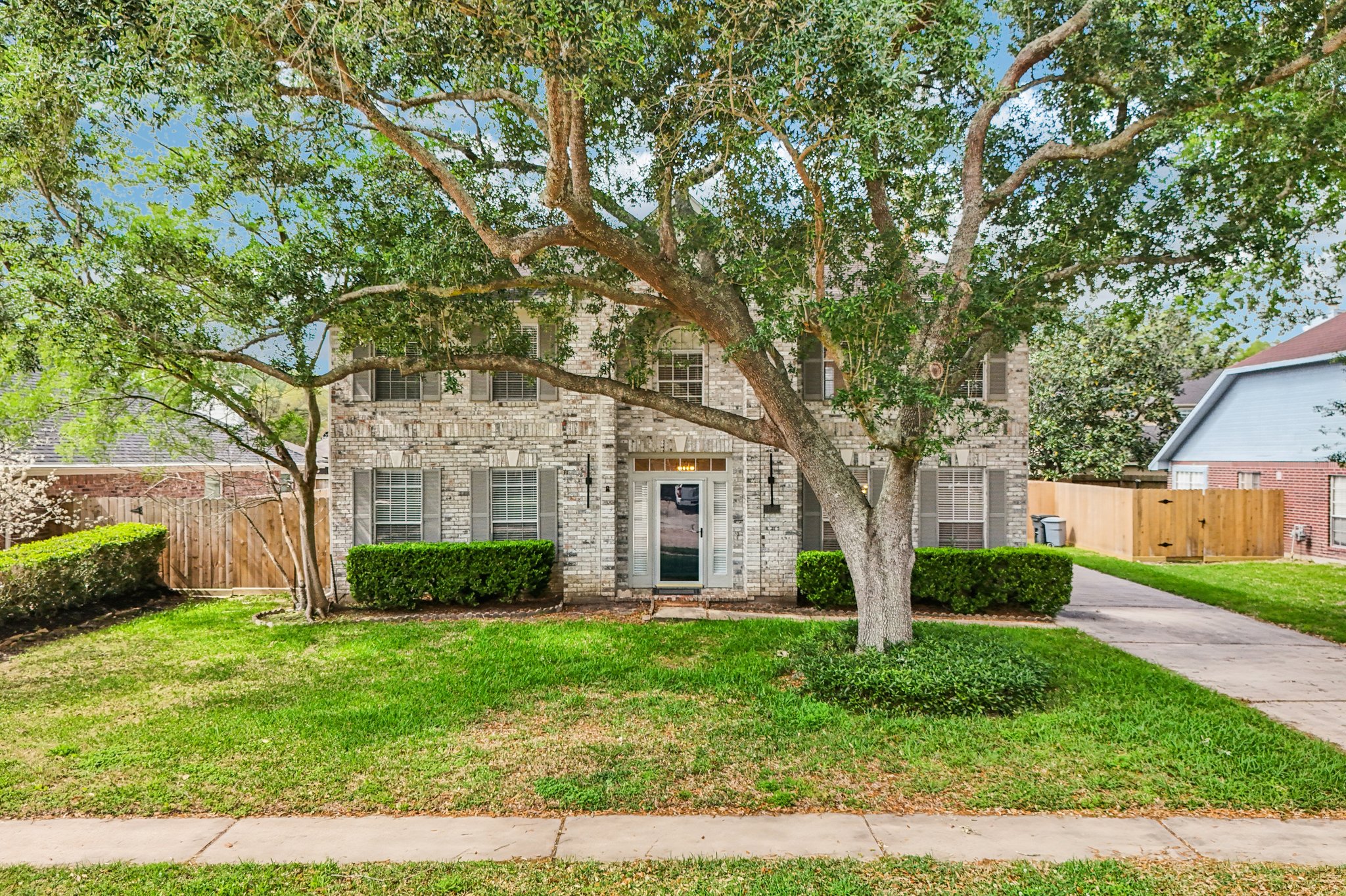 N Mission Cir-S3103-066.jpg