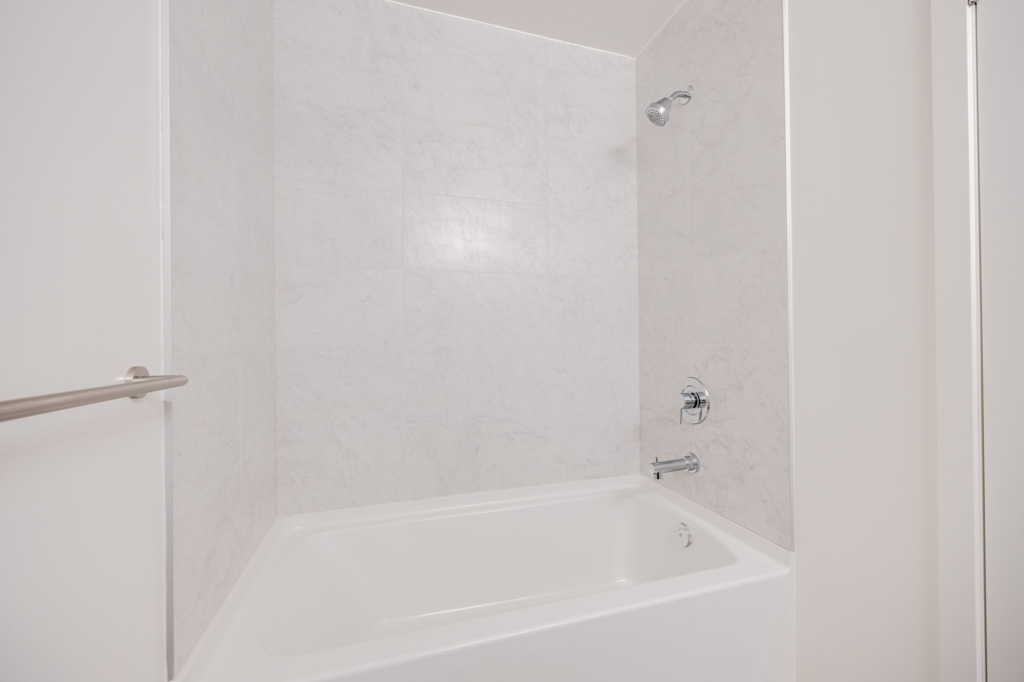 Toronto property showcase — delivered property photograph 28