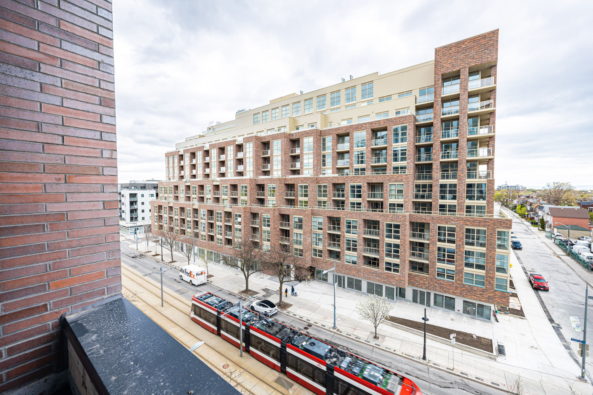 Toronto property showcase — delivered property photograph 31