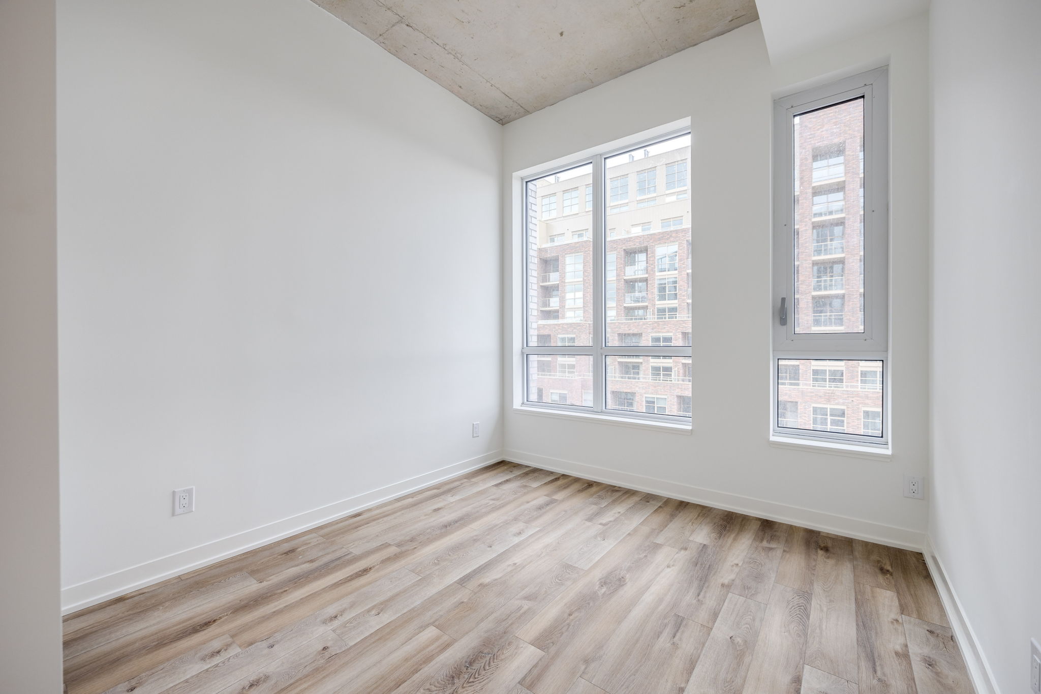 Toronto property showcase — delivered property photograph 17