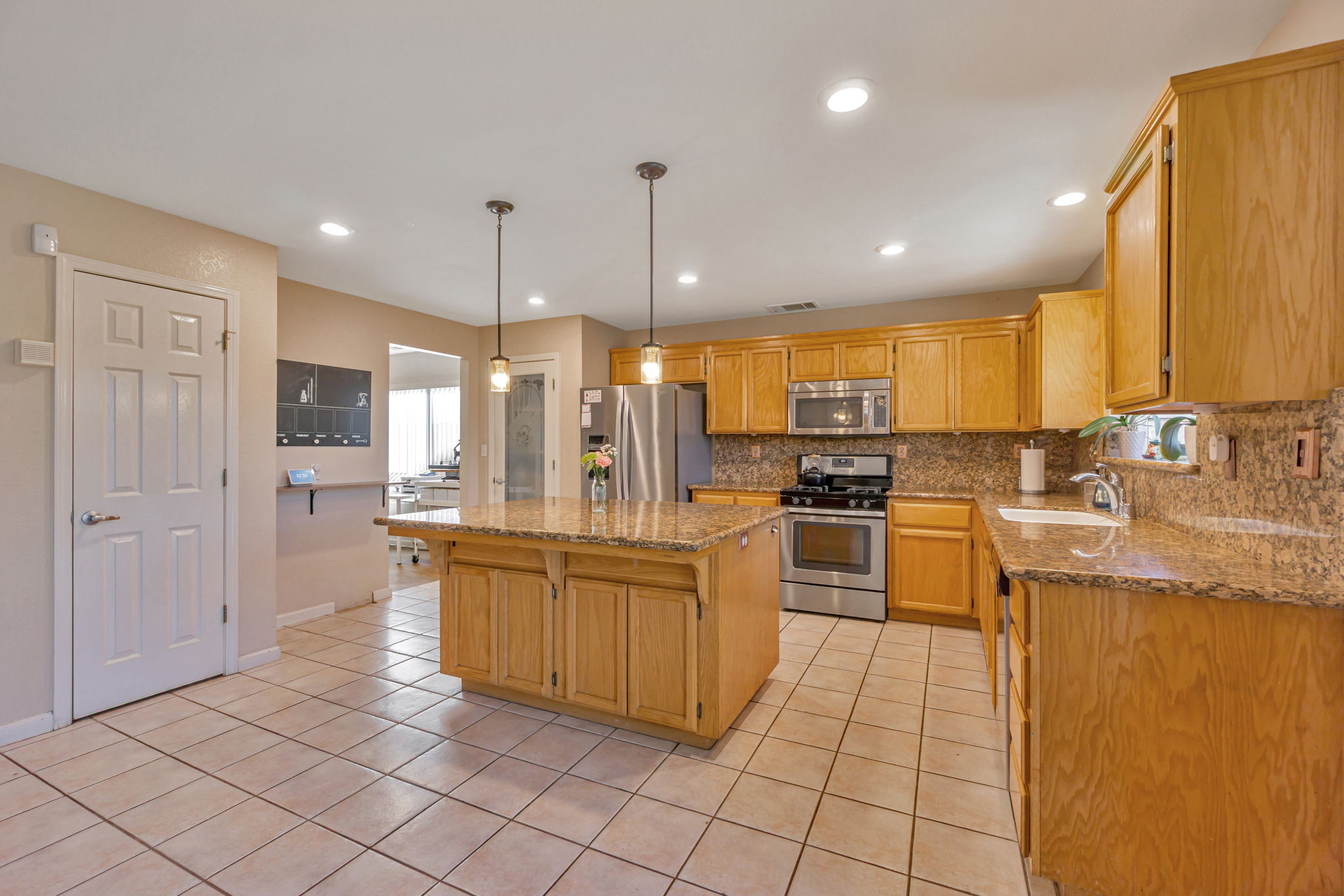 013_1808 Terrace Dr