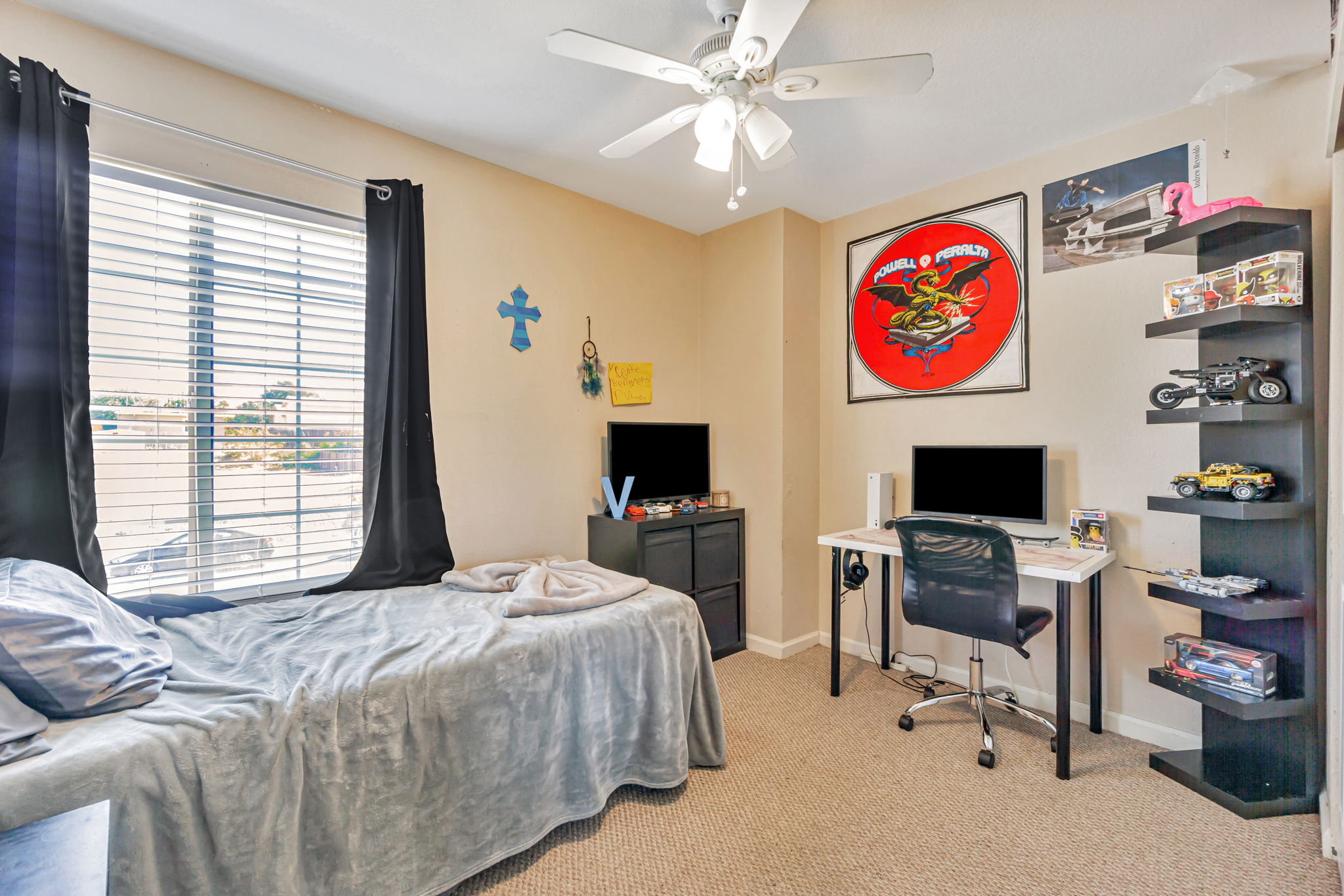 027_1808 Terrace Dr