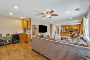 010_1808 Terrace Dr