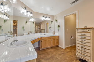 036_1808 Terrace Dr