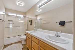 039_1808 Terrace Dr