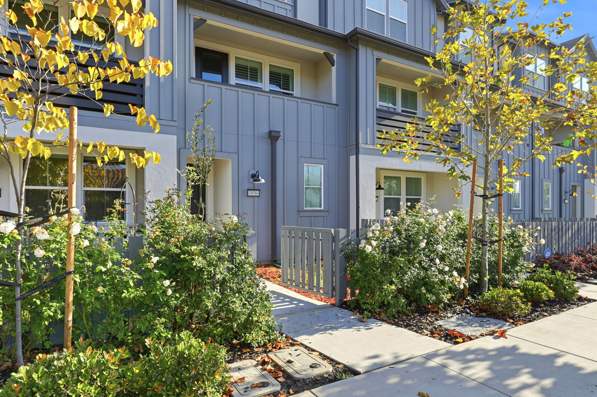 002_f8_18086 Monterey Rd