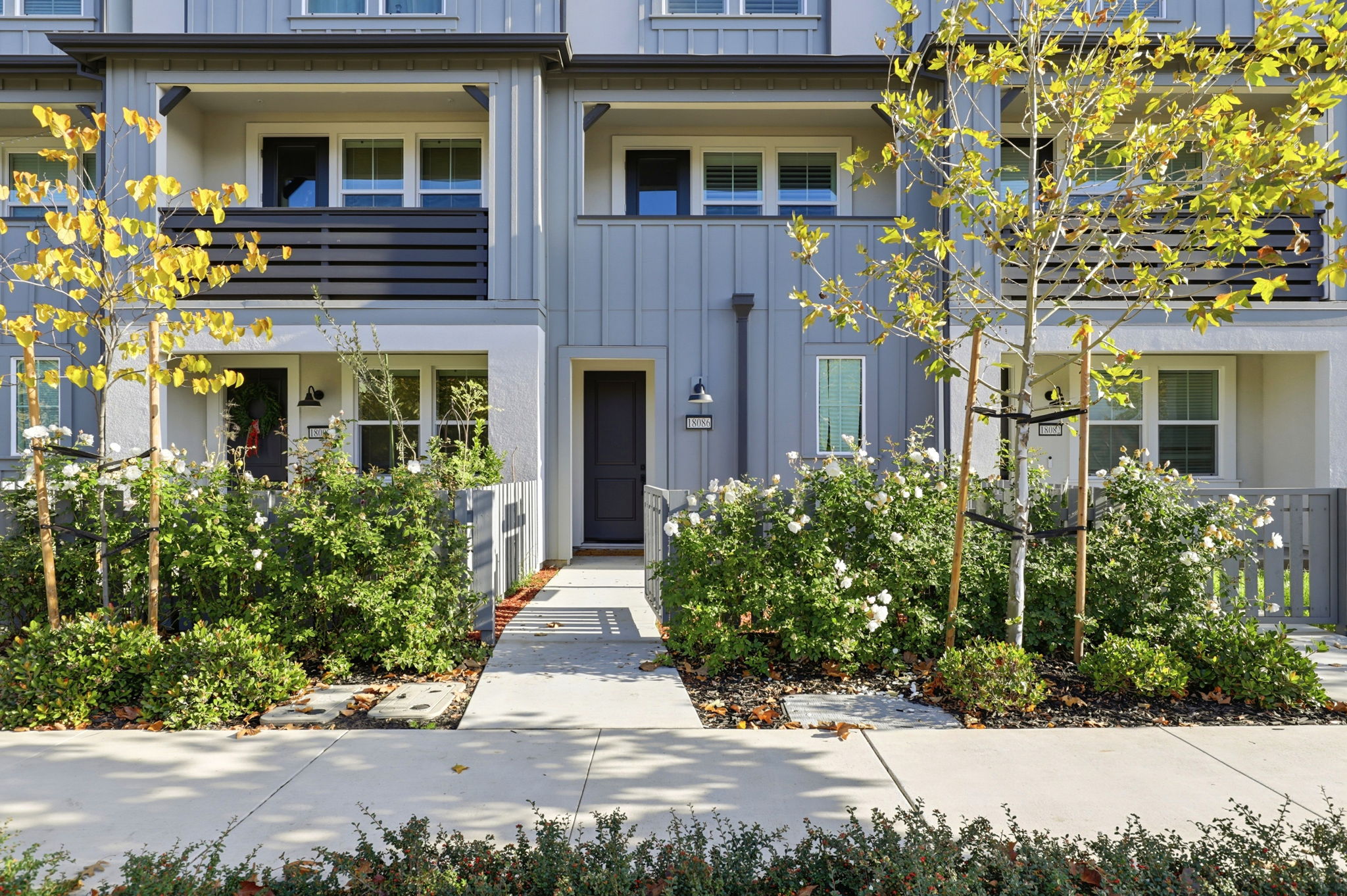 004_f8_18086 Monterey Rd