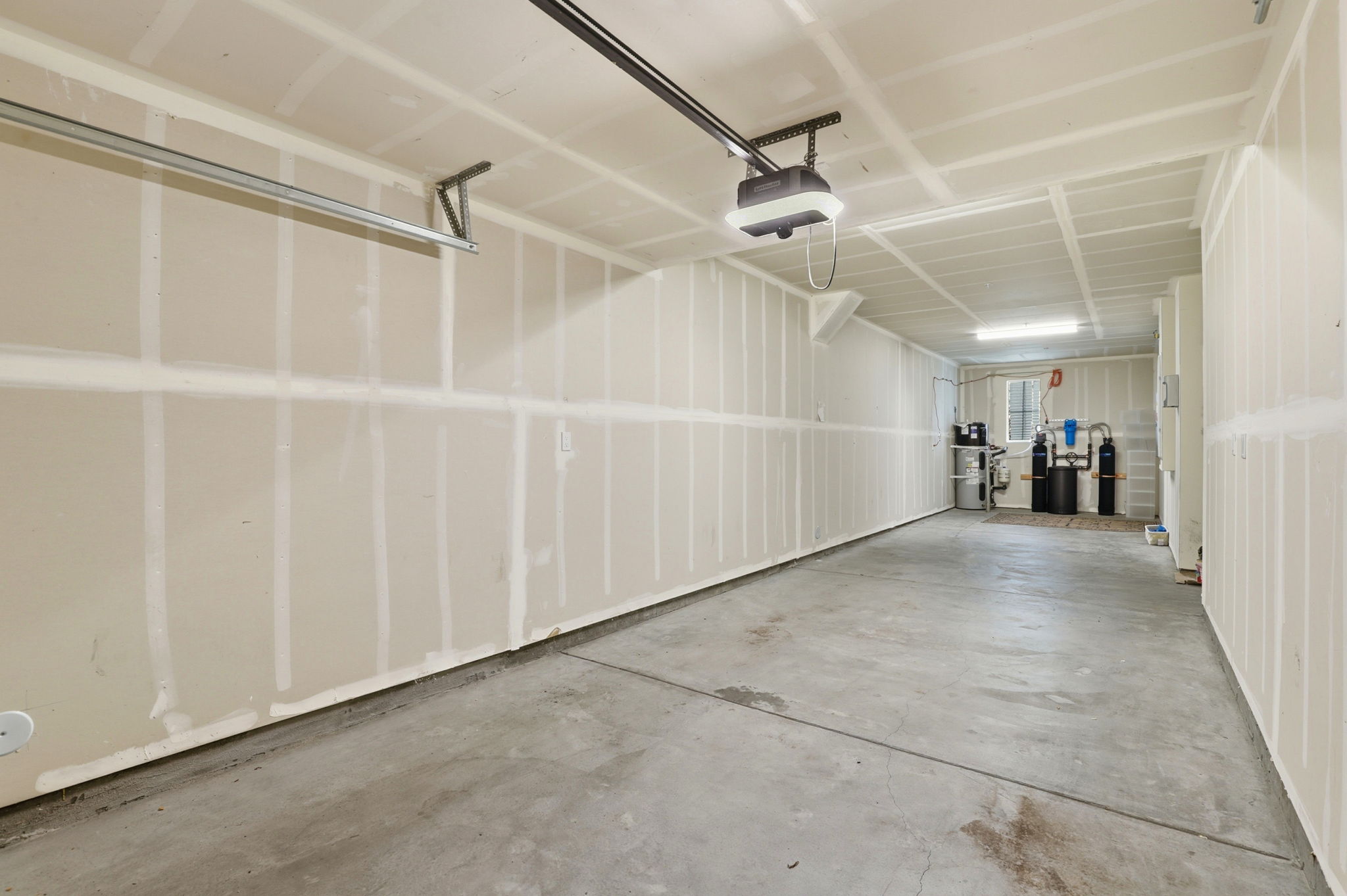 029_f8_18086 Monterey Rd