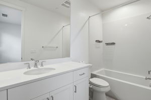 025_f8_18086 Monterey Rd