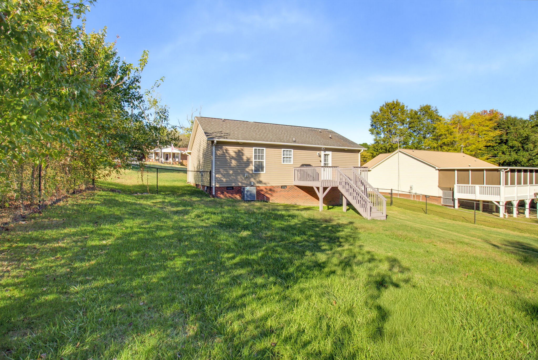 1809 Augusta Dr-29