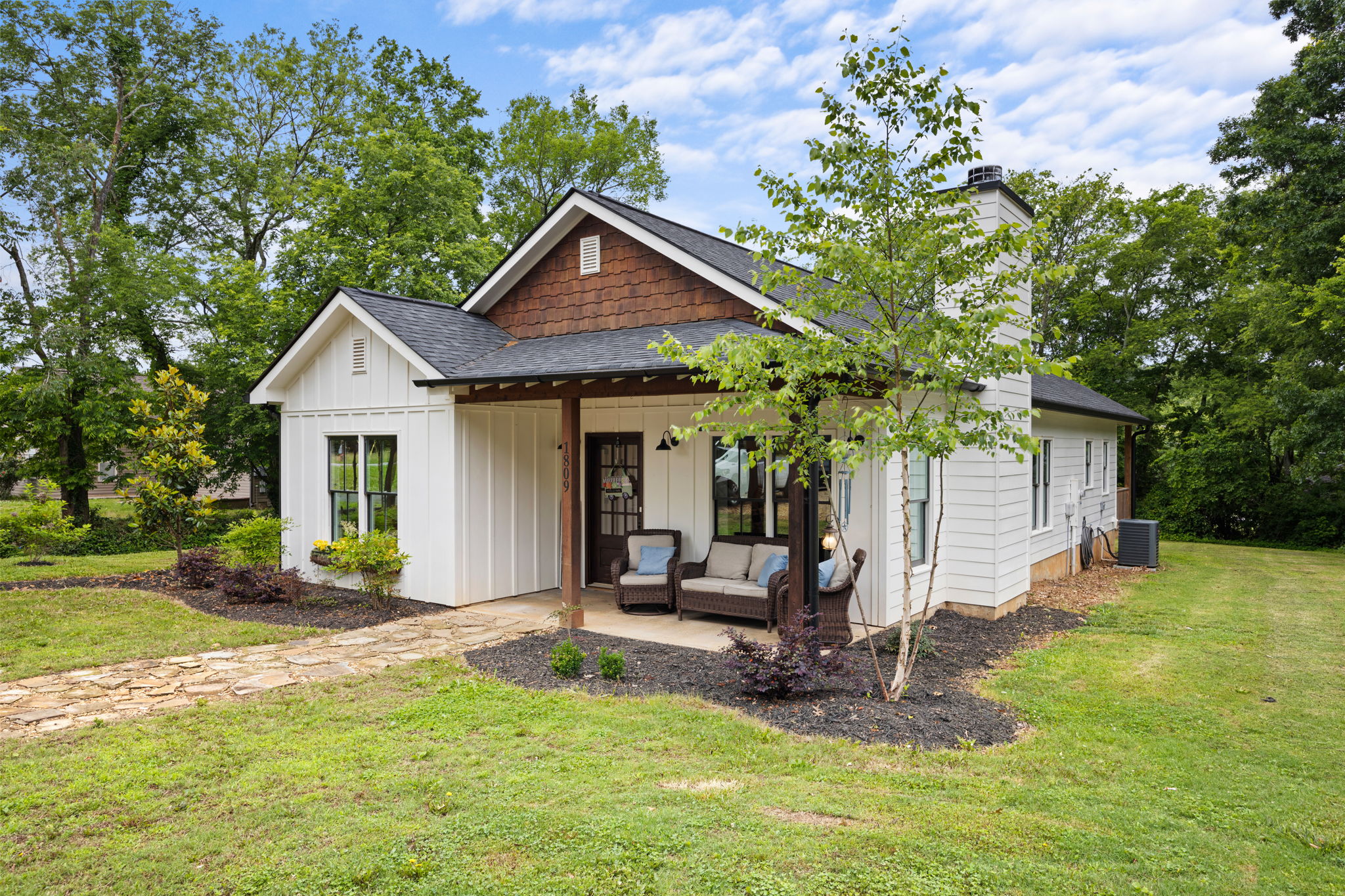 New Ranch in Historic Cassville | HomeStar Photo & Media