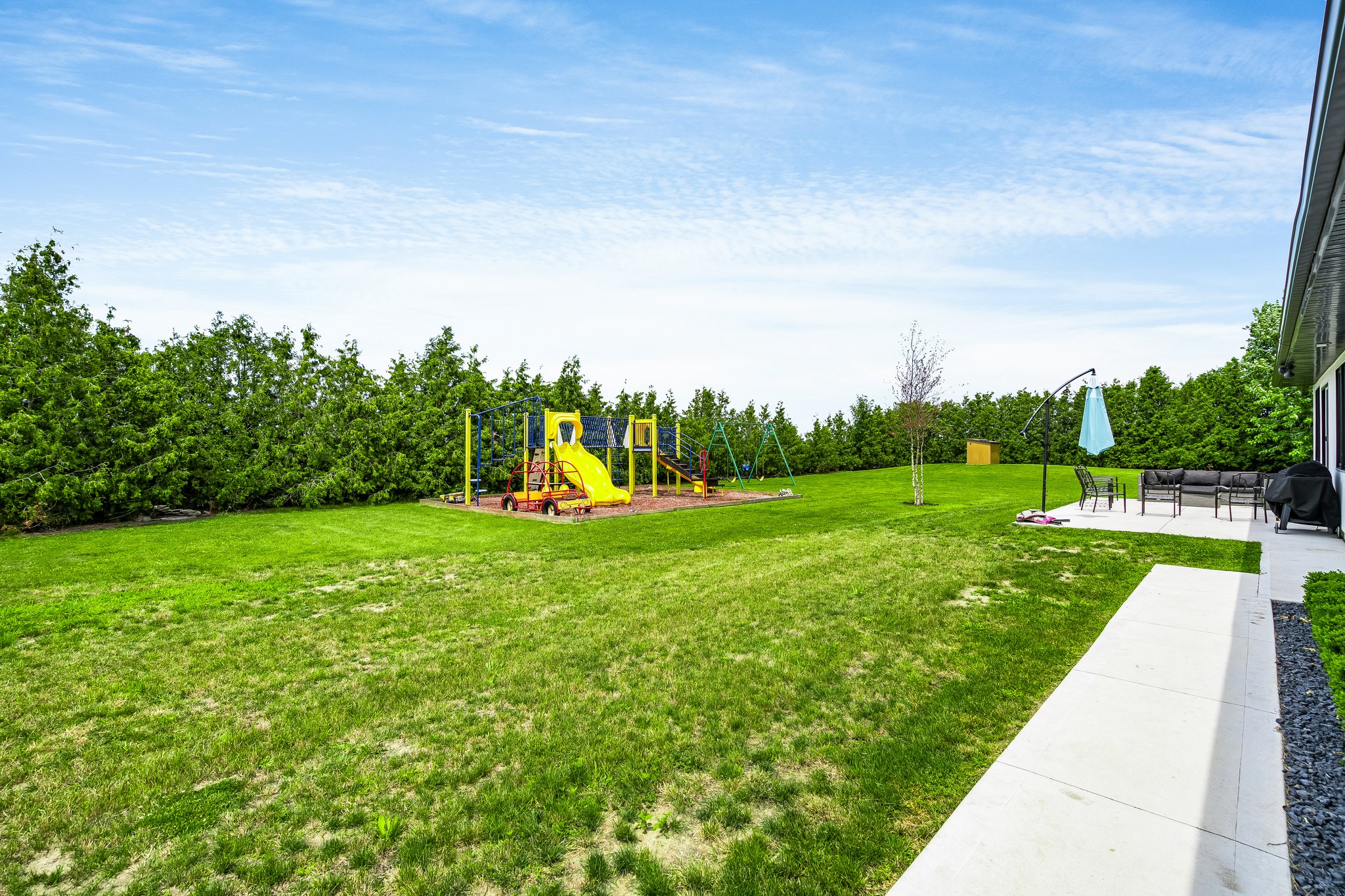  Photo 48