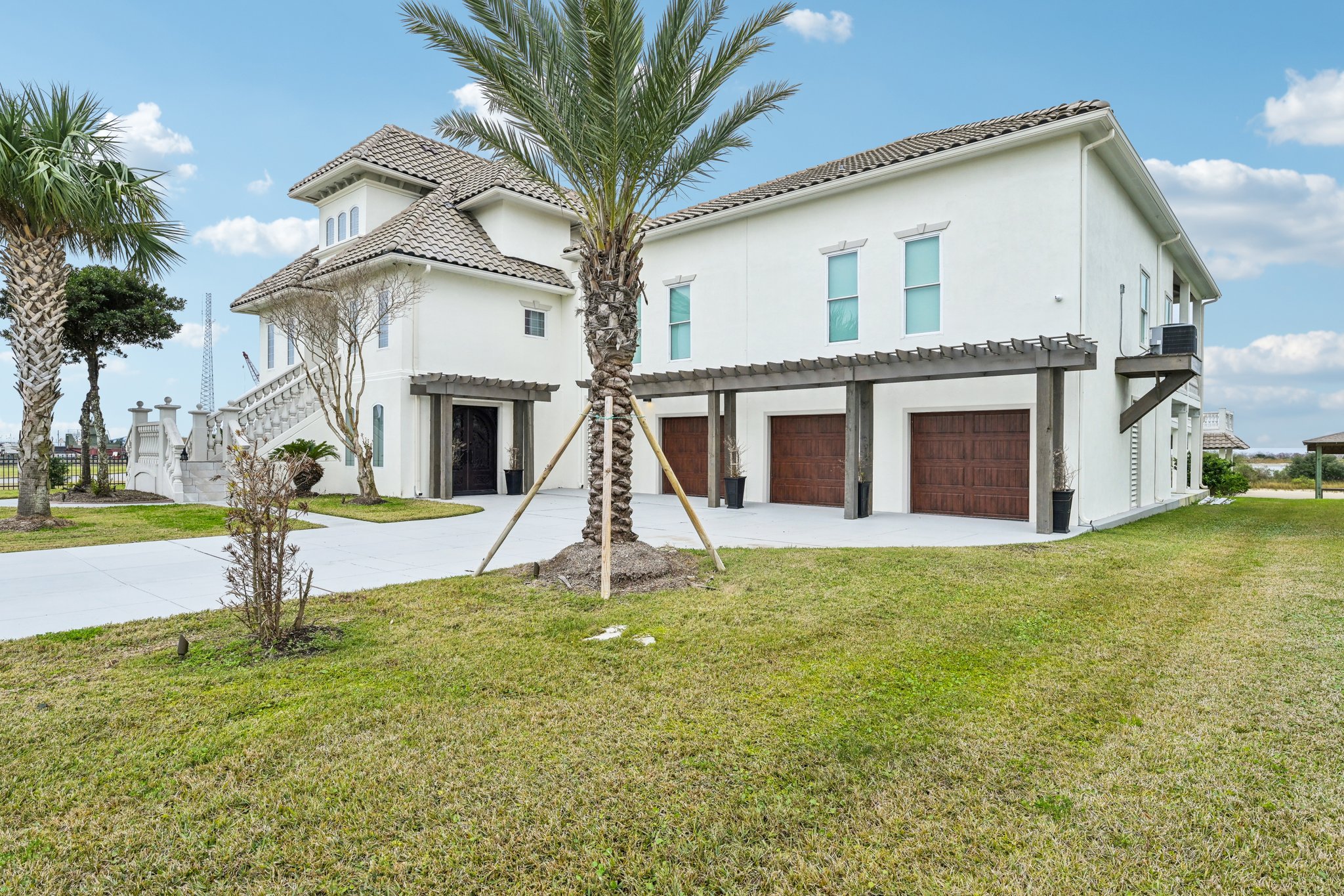 Laguna Harbor Estate Blvd-010.jpg