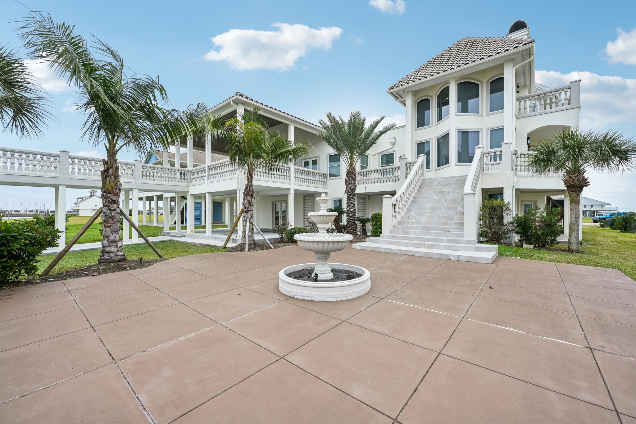 Laguna Harbor Estate Blvd-070.jpg