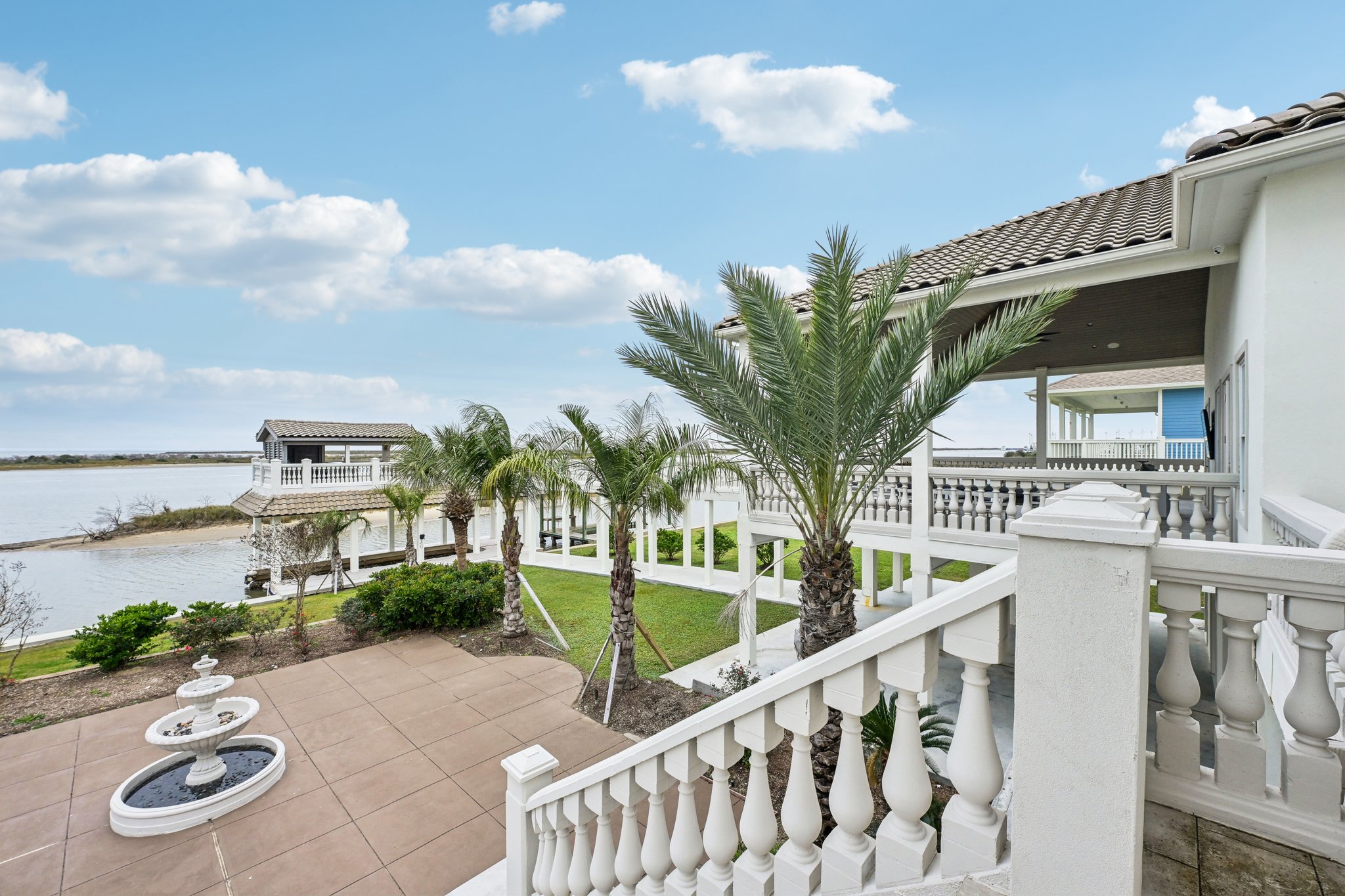 Laguna Harbor Estate Blvd-071.jpg