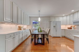 Kitchen/Breakfast Area