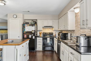 Efficient open kitchen