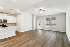 Houston - Pine Lake Cove - 18099 Martin Pines Dr, Conroe, TX 77356 - 010