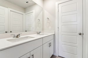 Houston - Pine Lake Cove - 18099 Martin Pines Dr, Conroe, TX 77356 - 026