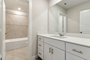 Houston - Pine Lake Cove - 18099 Martin Pines Dr, Conroe, TX 77356 - 029