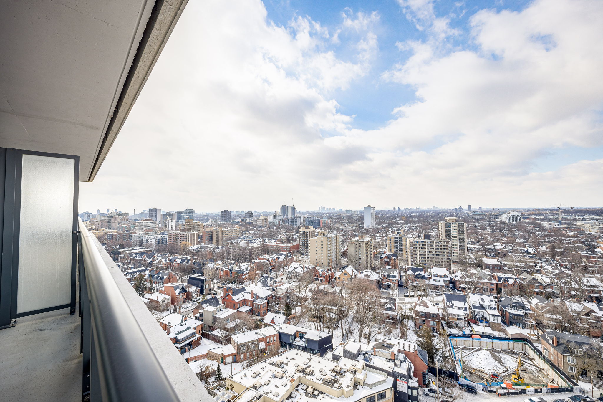 Toronto property showcase — delivered property photograph 40