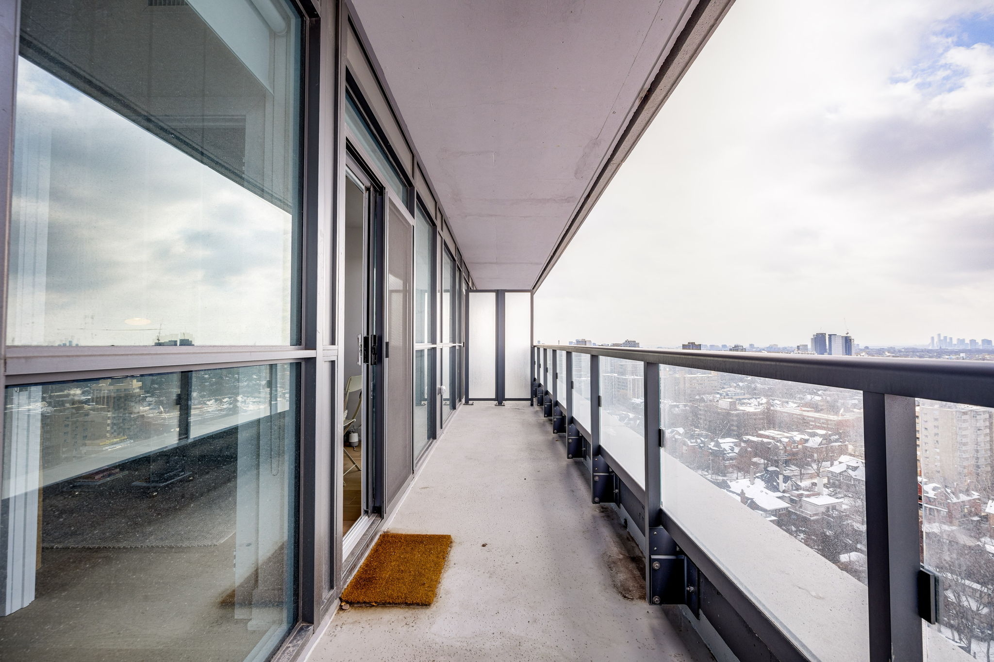 Toronto property showcase — delivered property photograph 36