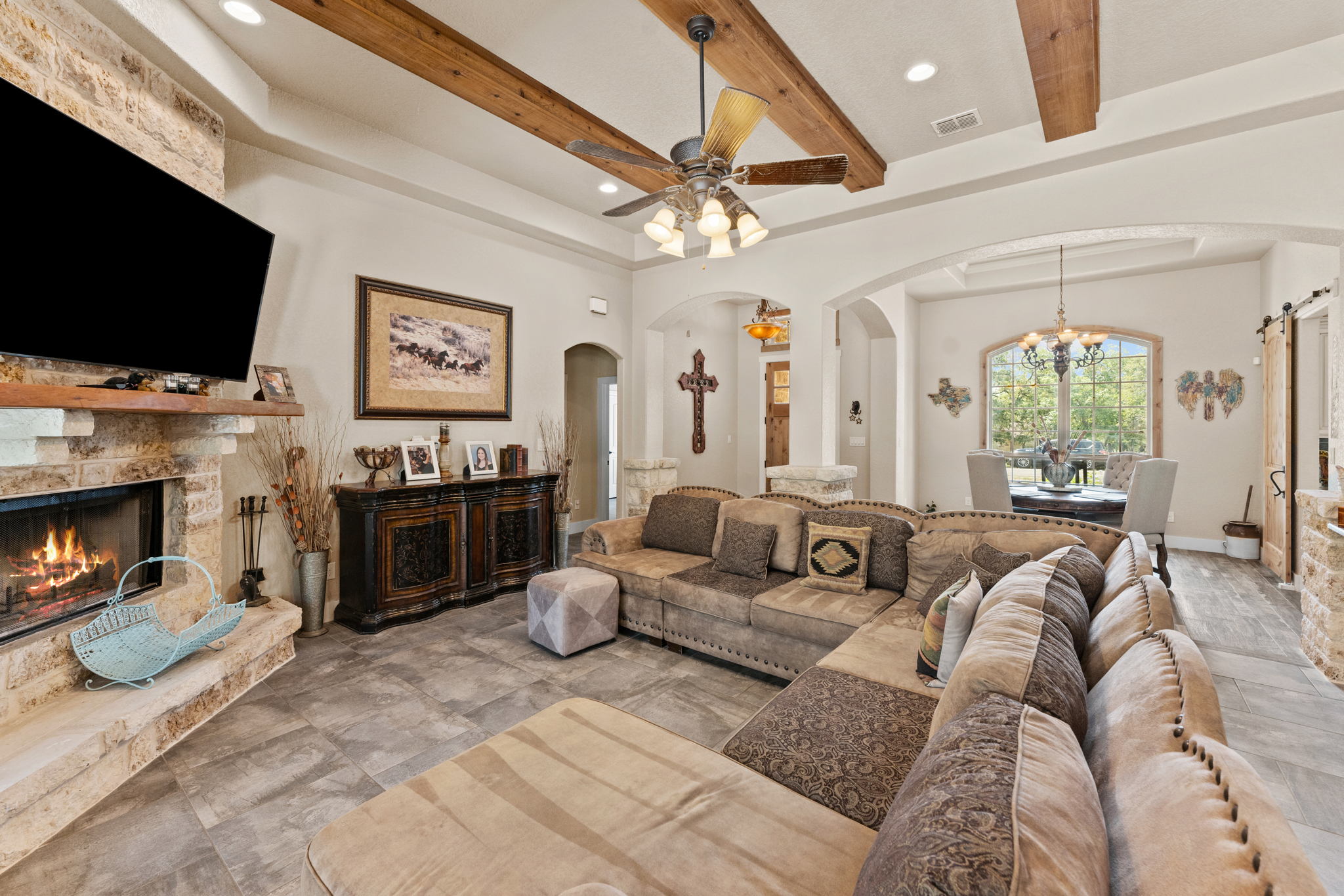 181 Champions Blvd, La Vernia, TX 78121, USA Photo 15
