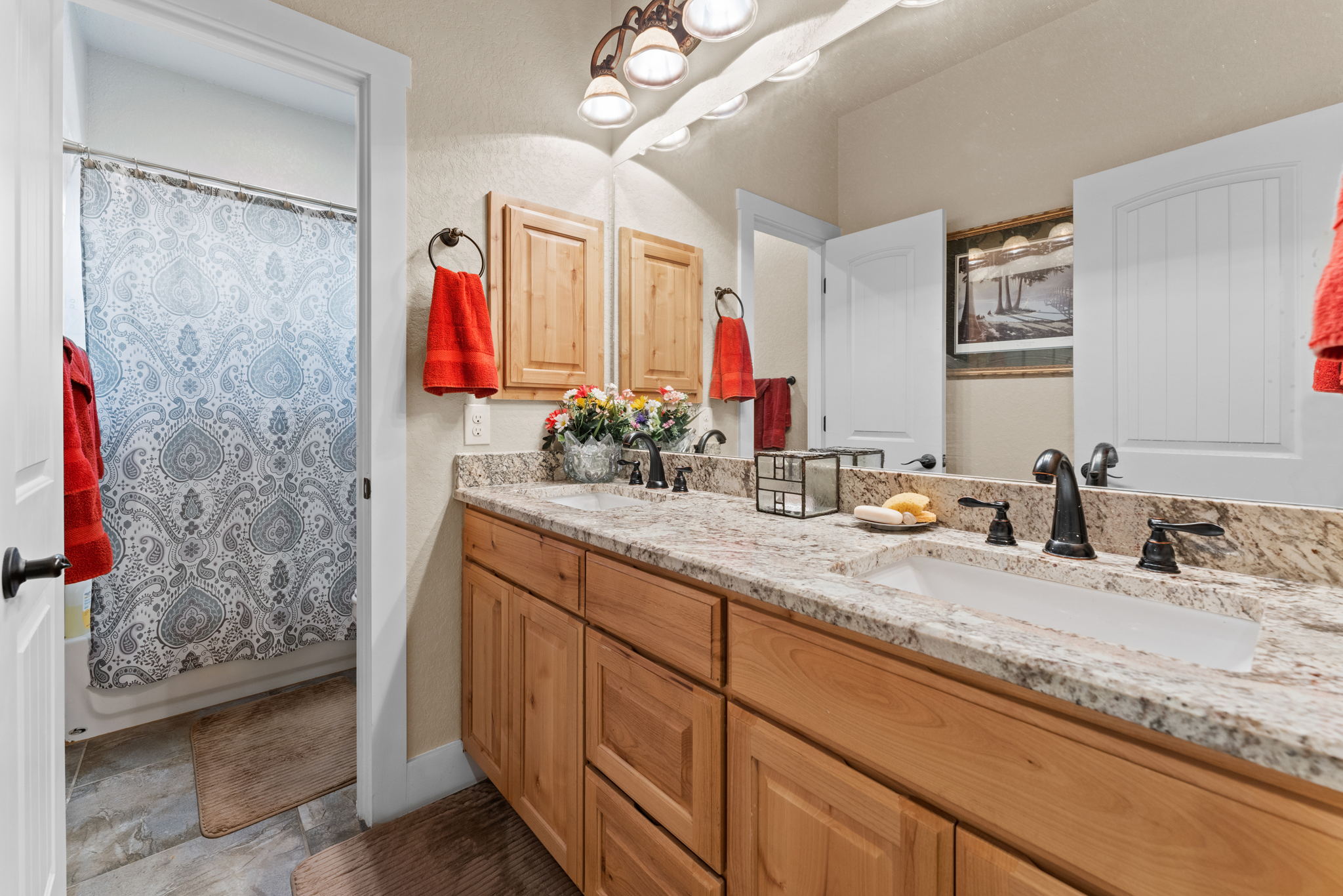 181 Champions Blvd, La Vernia, TX 78121, USA Photo 8
