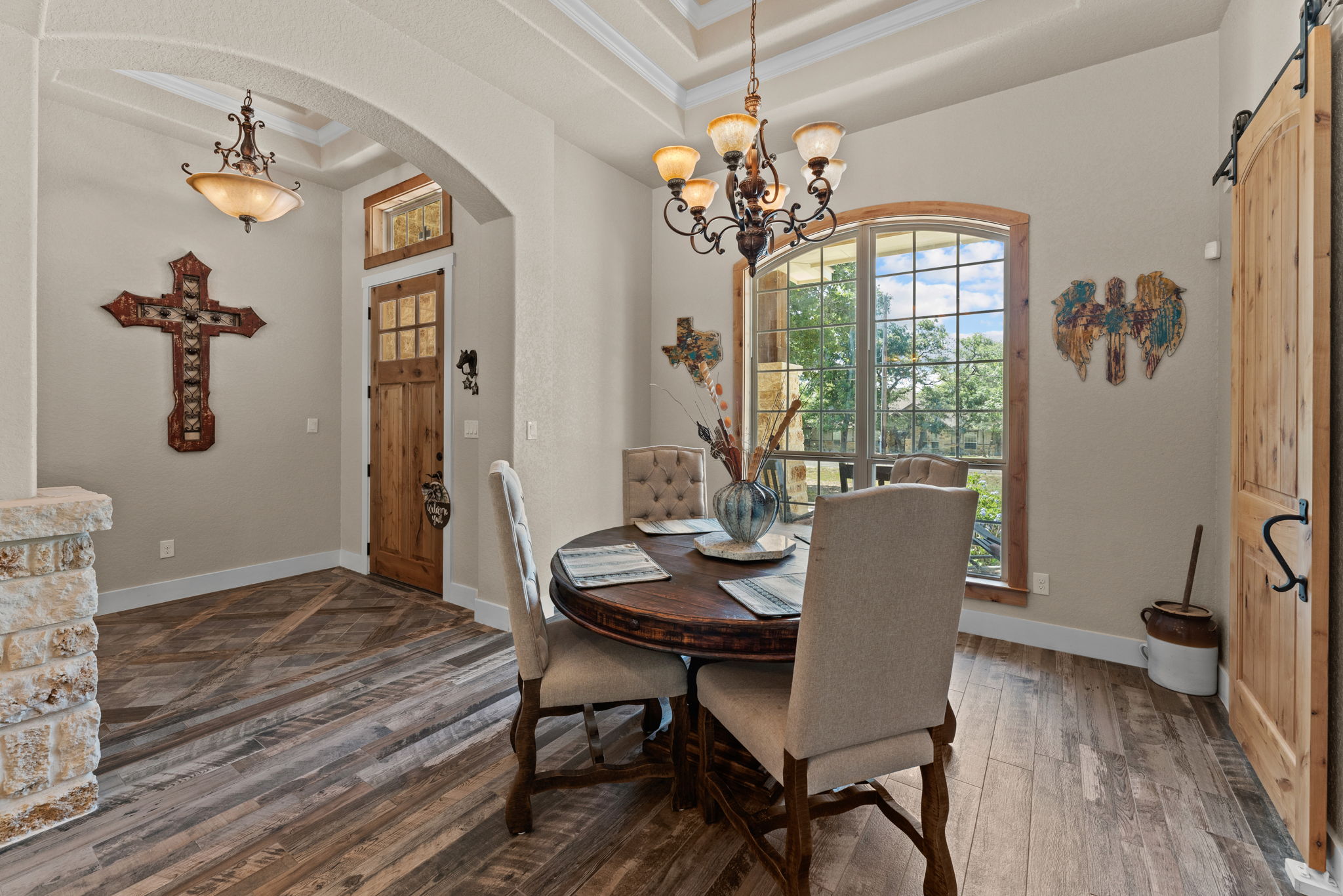 181 Champions Blvd, La Vernia, TX 78121, USA Photo 12