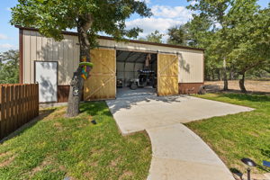 181 Champions Blvd, La Vernia, TX 78121, USA Photo 25