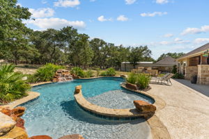 181 Champions Blvd, La Vernia, TX 78121, USA Photo 28
