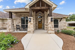 181 Champions Blvd, La Vernia, TX 78121, USA Photo 2