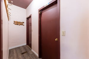  Photo 31