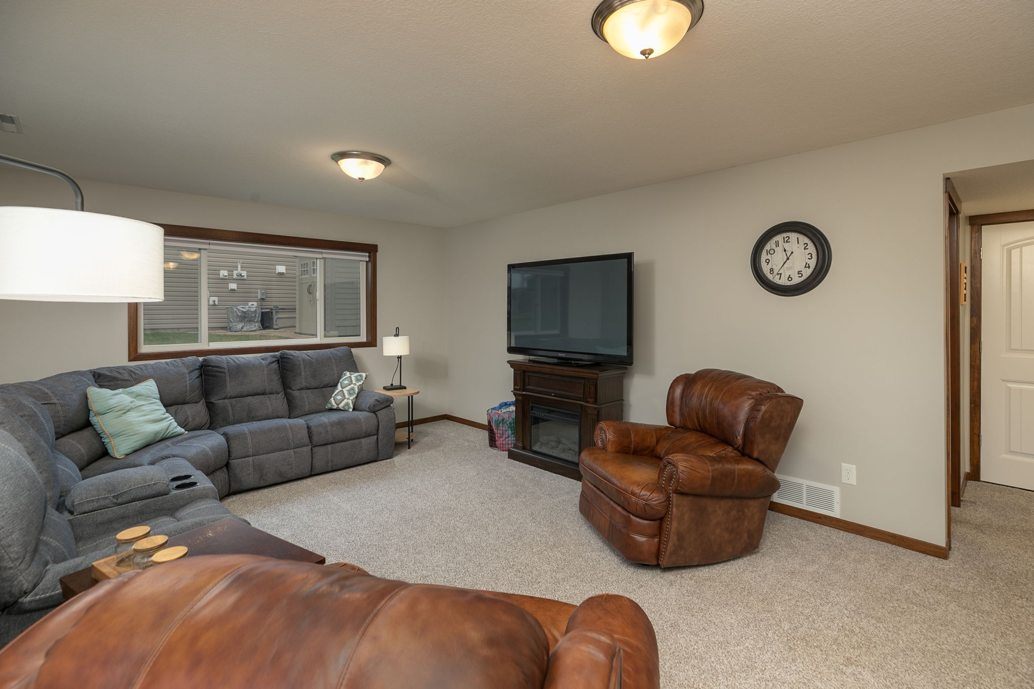 25-Family Room