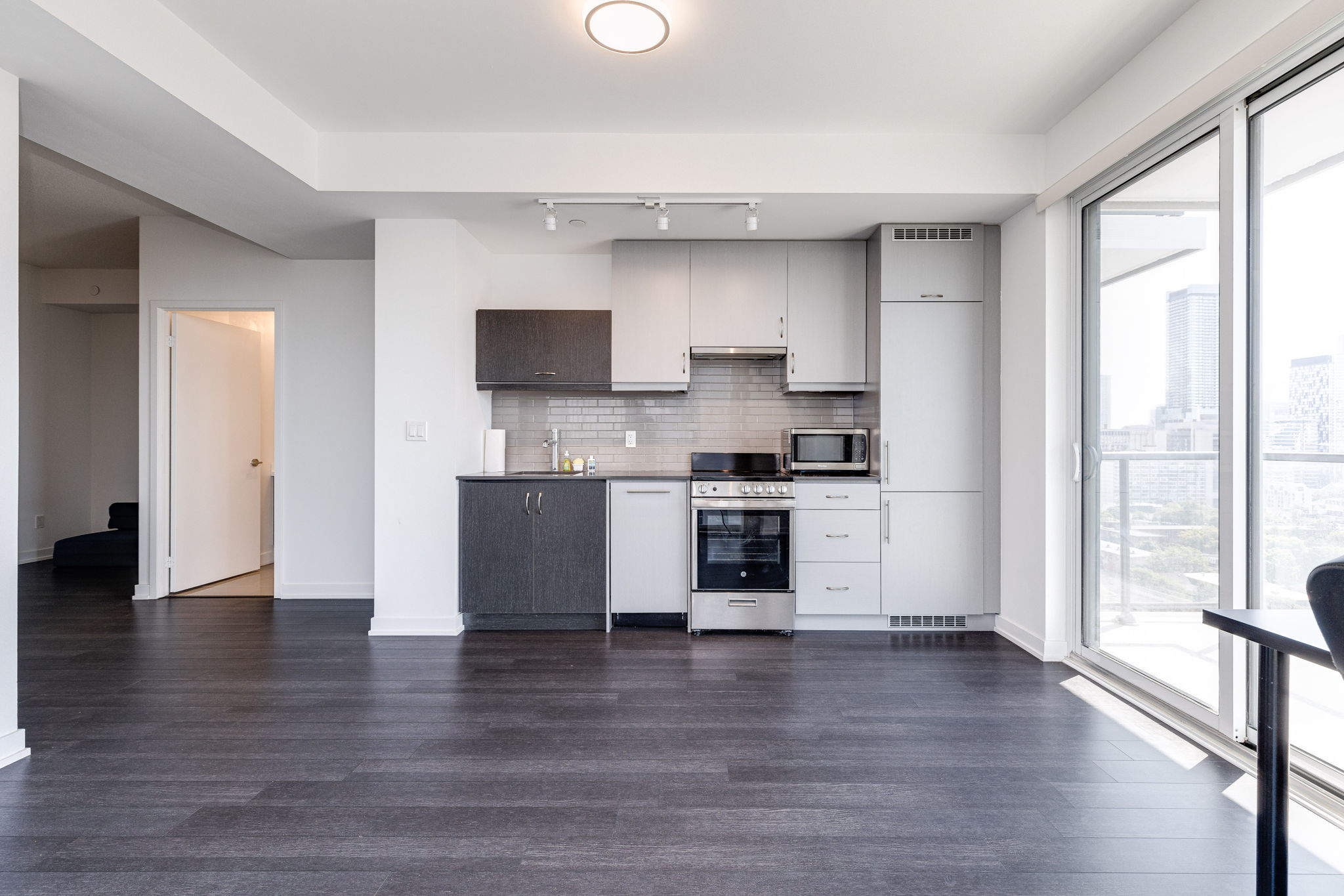 Toronto property showcase — delivered property photograph 7